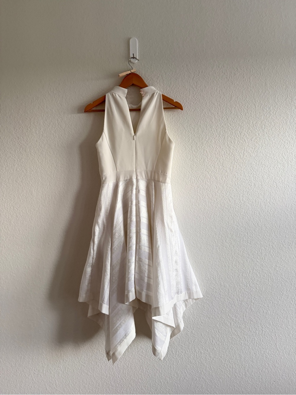 Ted Baker White Halter High-Low Handkerchief Hem Dress Ted size 2 US size 6 - Picture 7 of 12